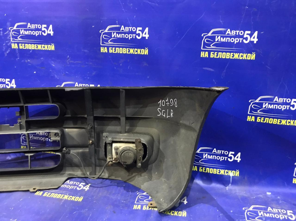 Бампер передний MAZDA BONGO FRIENDEE 1995-1999