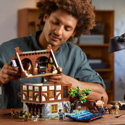Конструктор LEGO Ideas 21325 Средневековая кузница