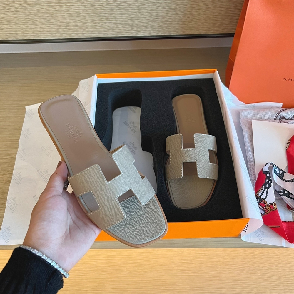 Hermes Oran Sandal