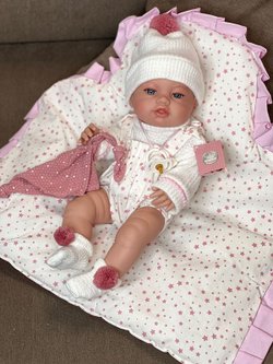 Кукла Berbesa виниловая 42см Recien Nacido с пледом (5123K)