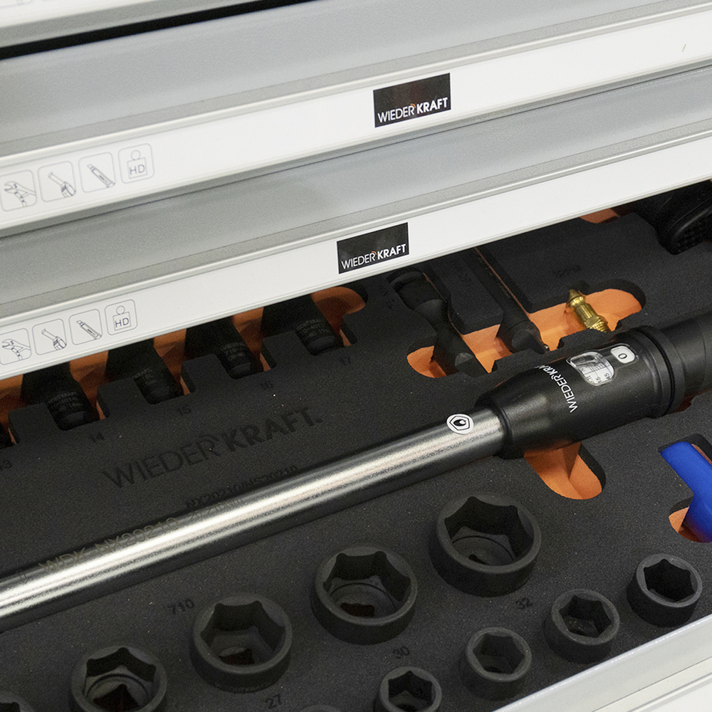 WDK-3740X Набор пневматического и динамометрического инструмента в ложементе, 37 предметов