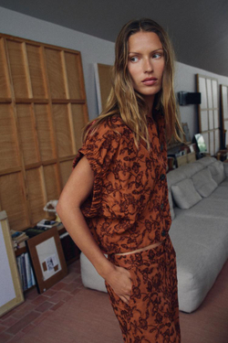 ZARA ТОП С ВЫШИВКОЙ И ЭЛАСТИЧНЫМИ ВСТАВКАМИ, ЧЕРЕПИЧНЫЙ