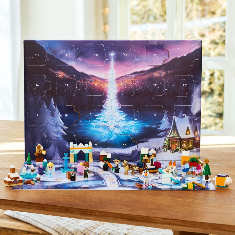 OUTLET LEGO Disney Королевство Ледяного сердца - Адвент-календарь на 2025 год 43273