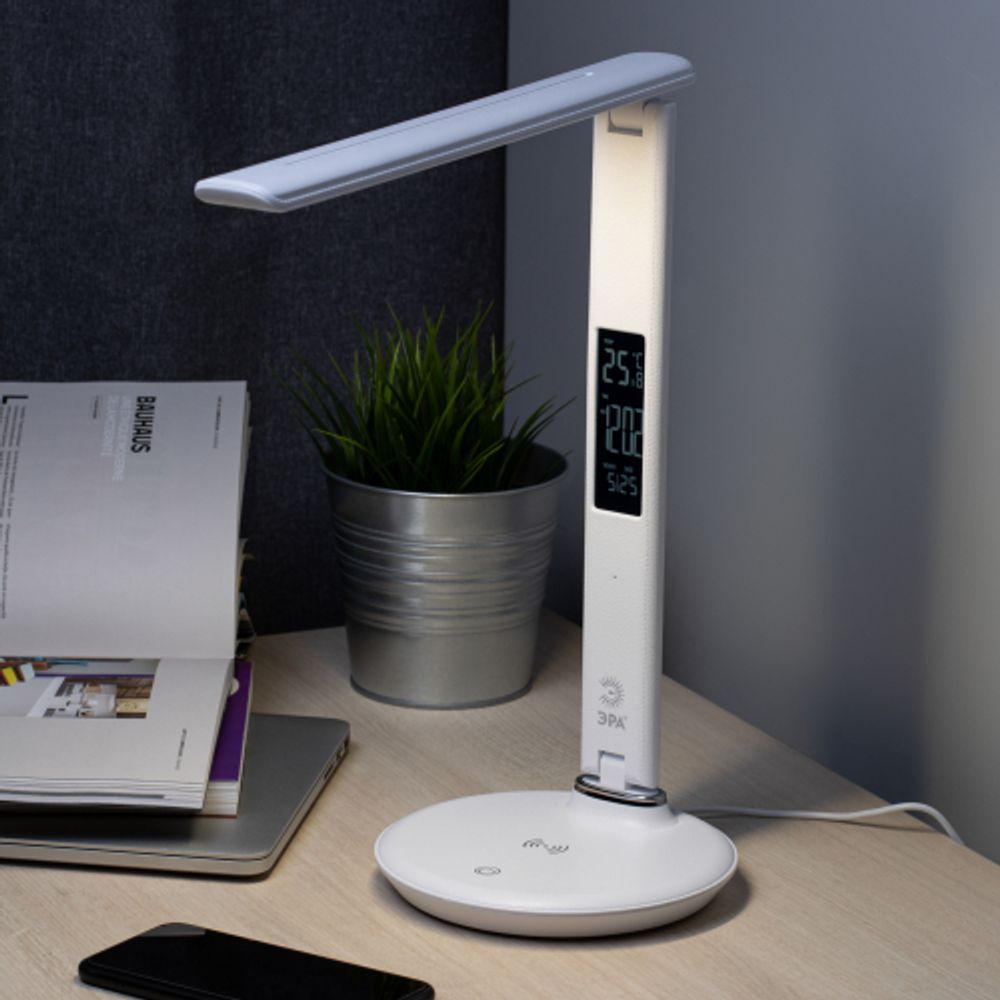 Настольный светильник ЭРА NLED-505-10W-W светодиодный белый