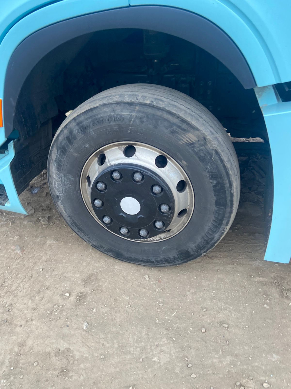 Shacman (Shaanxi) SX* 4x2 Седельный тягач SX4188YY381 (Дизельный, 12,5 л, 473 л.с., МТ)