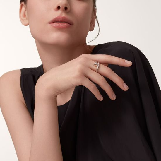 Кольцо Cartier Juste un Clou, classic model, с бриллиантами