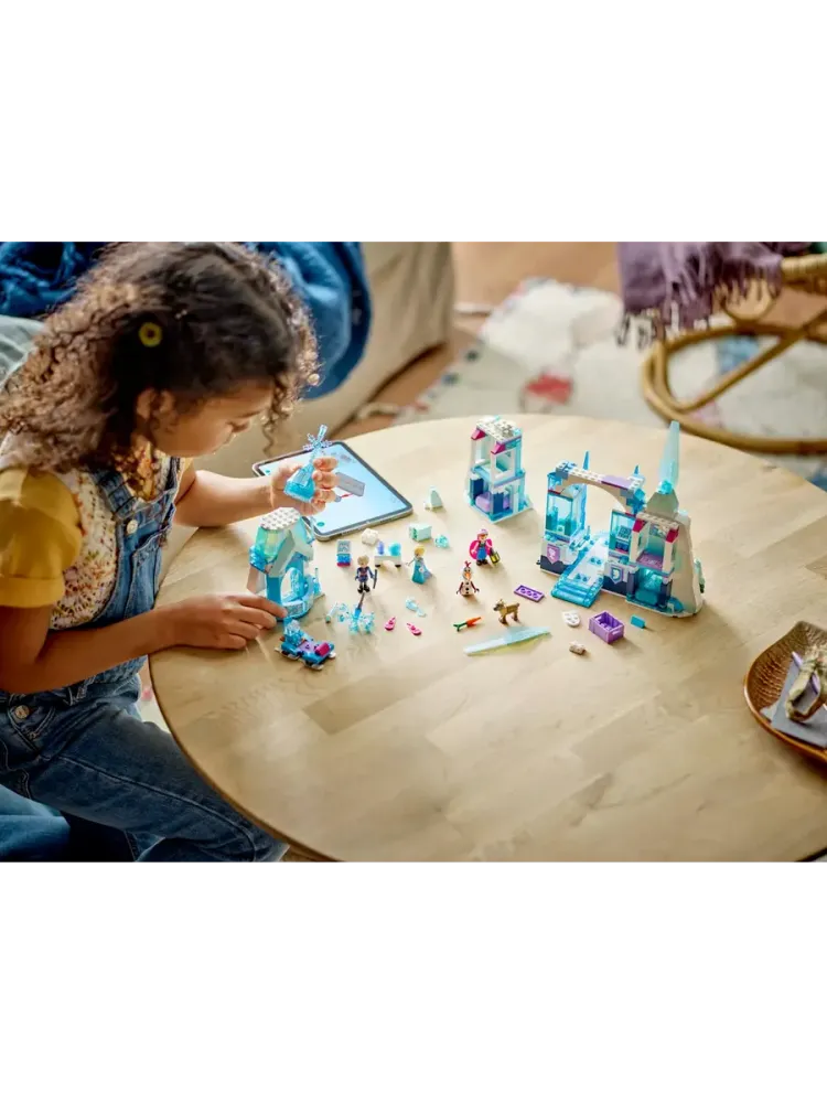 Конструктор Disney 43244 Ледяной дворец Эльзы