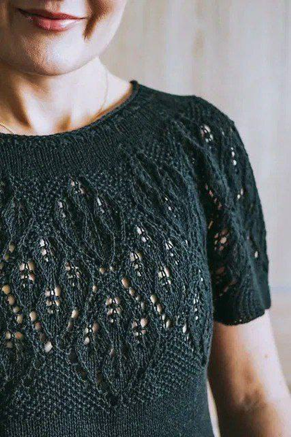 Описание по вязанию топа спицами "My afternoon tee"