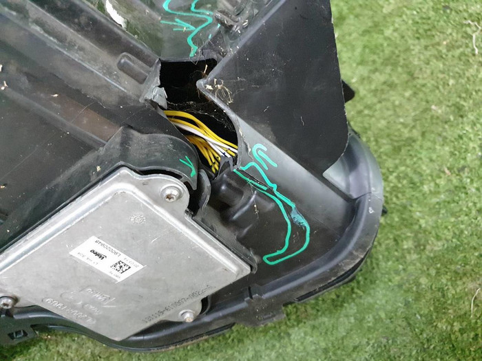 Фара левая Range Rover Vogue 4 (2012-2017) ксенон