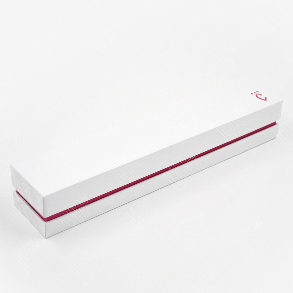 Футляр картонный 220x45x36 мм с поролоновым ложементом.