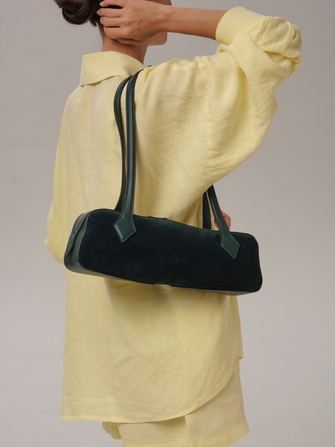 Сумка женская багет на плечо темно-зеленая