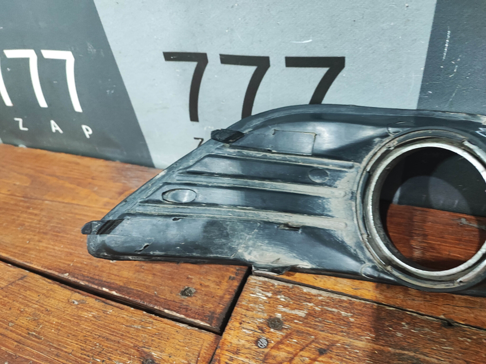 Накладка ПТФ левая Ford Focus 2 08-11 Б/У Оригинал 8M5119953AE