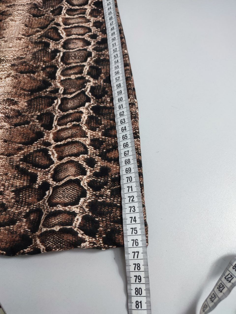 Платье с мехом красивое 42-44 размер, новое