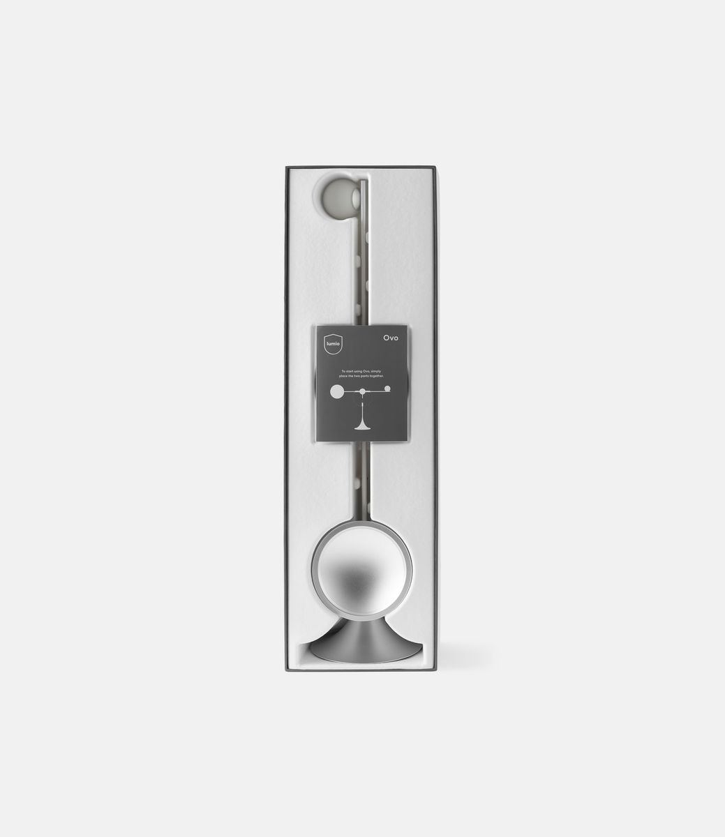 Lumio Ovo Matte Silver — скульптурная настольная лампа