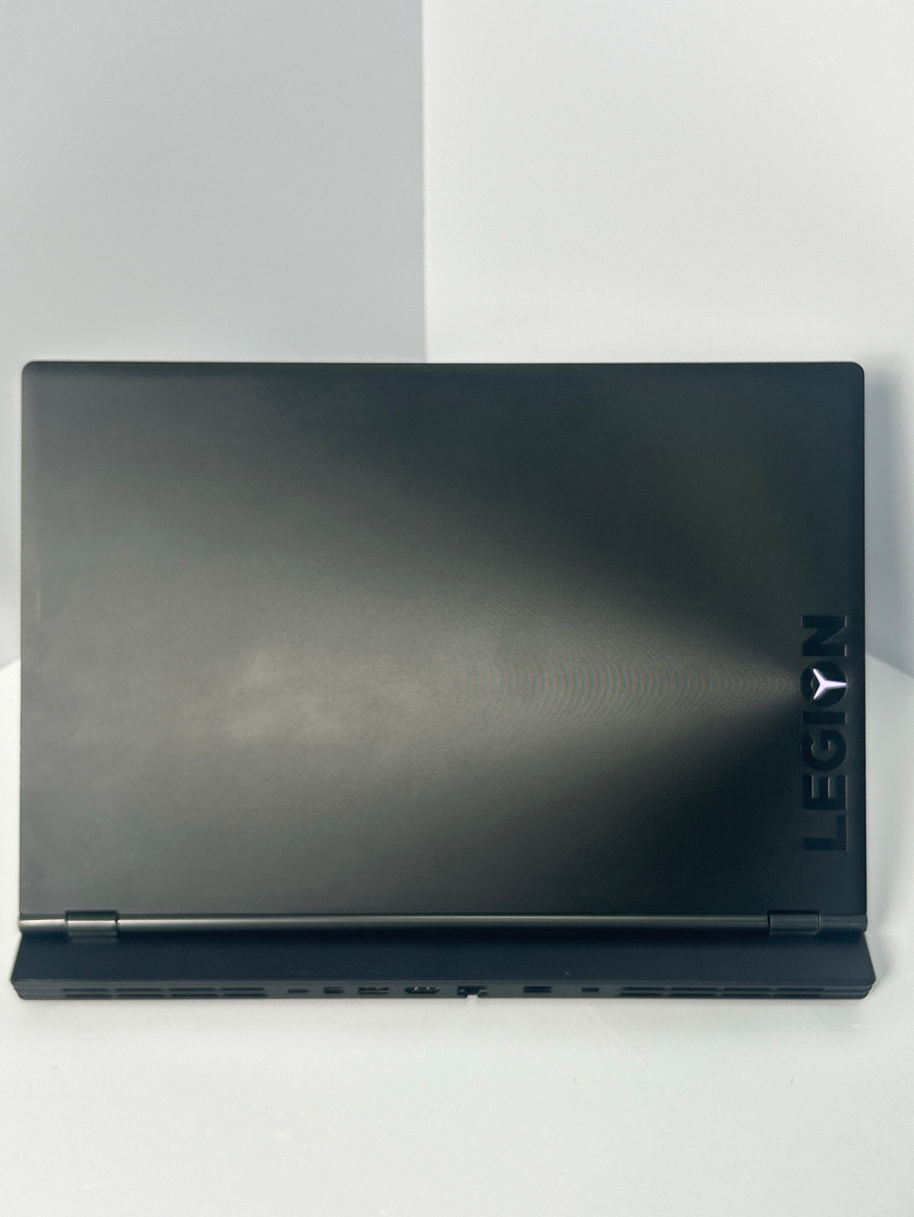 Ноутбук Lenovo Legion Y540-15IRH (81SX014LRU) 15.6"/Intel Core i5 9300H/RAM 8GB/SSD 512GB/Nvidia RTX 2060 6G/1920*1080/IPS/Windows 10/Подсветка кл-ры: LED/Чёрный. Состояние: B1