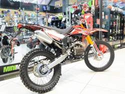 Мотоцикл эндуро Regulmoto Sport-003 250 PR (c баланс. вал.) ПТС Красный