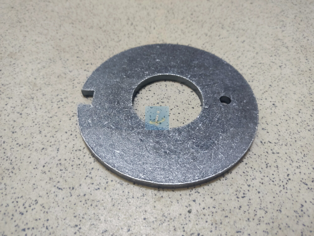 Шайба крепления ступицы маховика 240-1005657