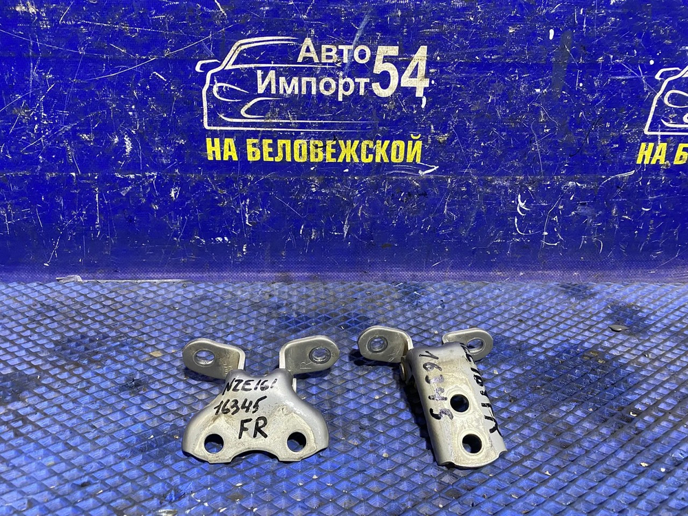Петля двери передней правой TOYOTA COROLLA AXIO 2012-2017