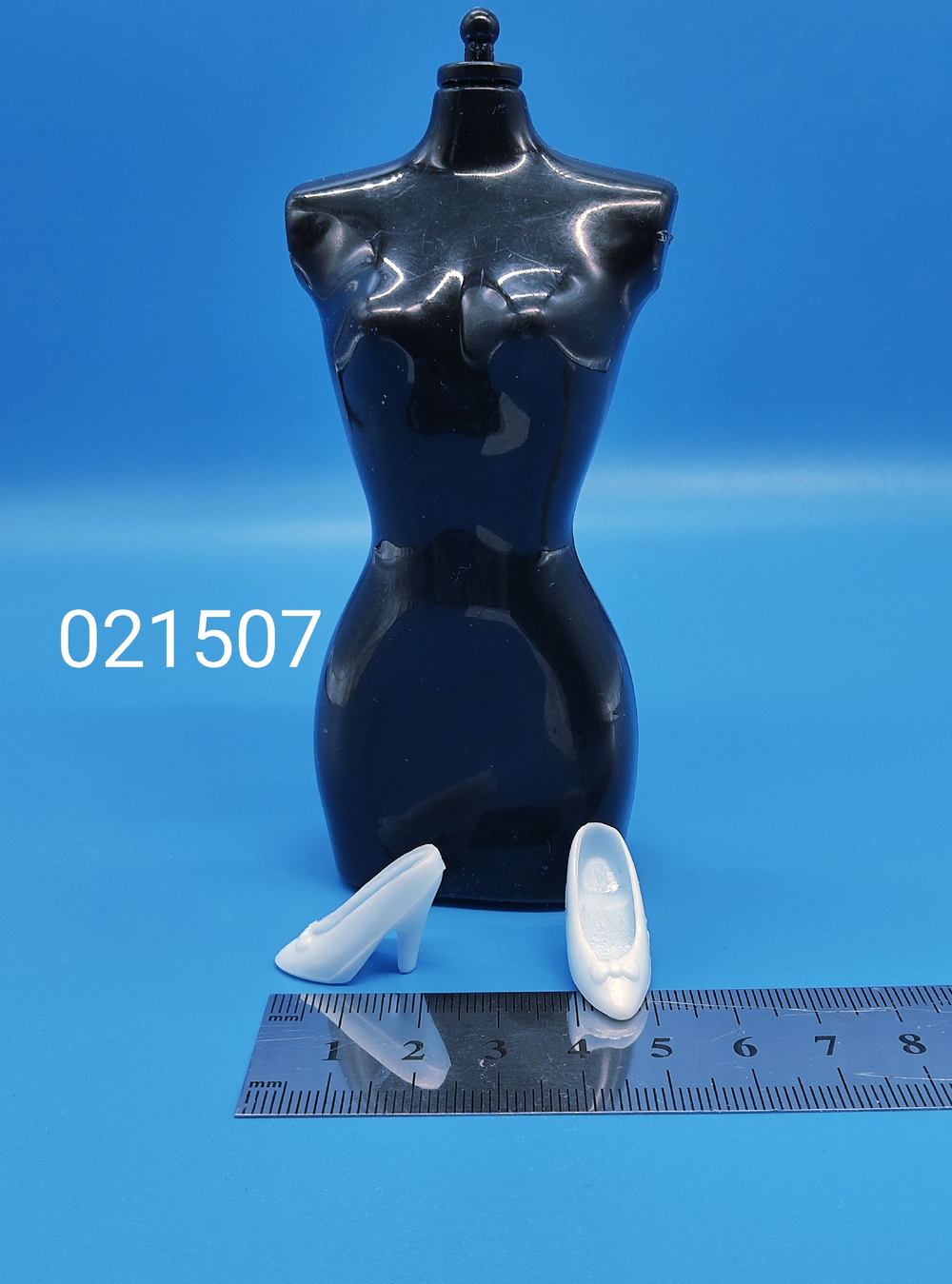 Обувь для куклы Барби 021507