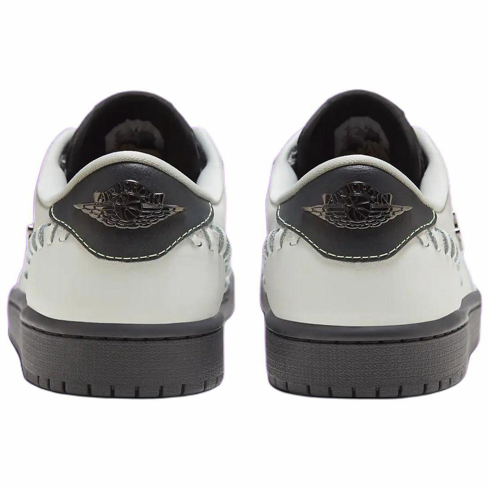 Кроссовки Jordan Air Jordan 1 Low Og "Black Cat" (Женская размерная сетка)