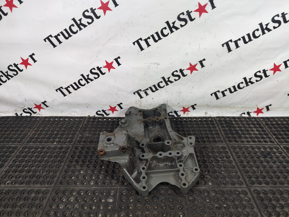 Кронштейн рессоры передней правый 2023г.