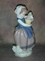 Статуэтка. Фарфор. Весна пришла. Lladro. Испания