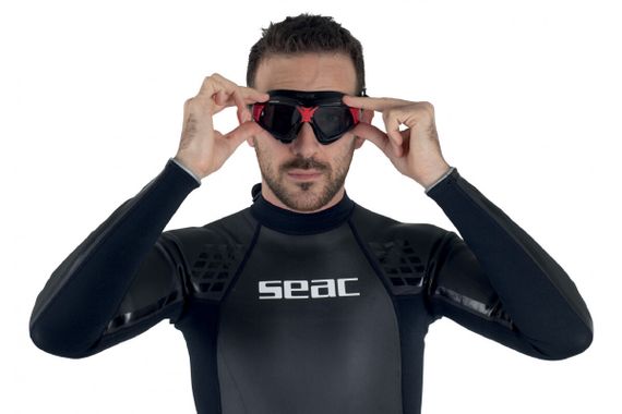 Очки-маска для плавания Seac Sonic тонированные стекла черный/красный