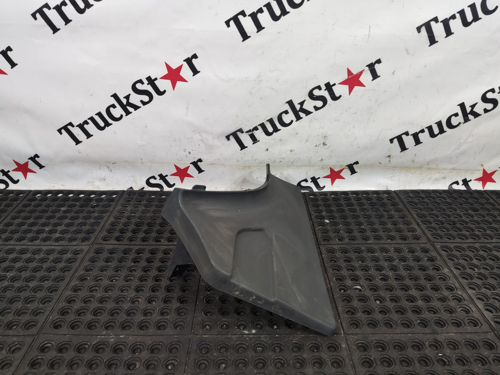 Накладка крыла левого