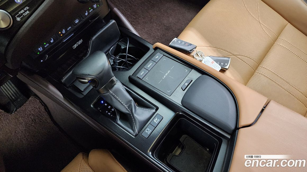 Lexus ES300h 7 Generation Executive (05.2021)