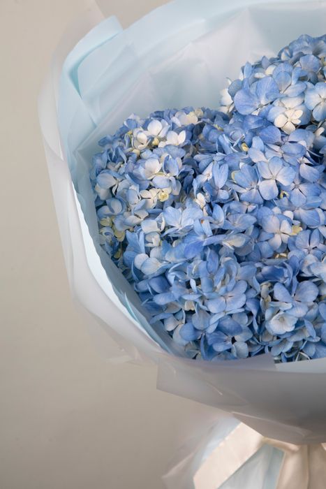 Букет из синей гортензии (в упаковку)