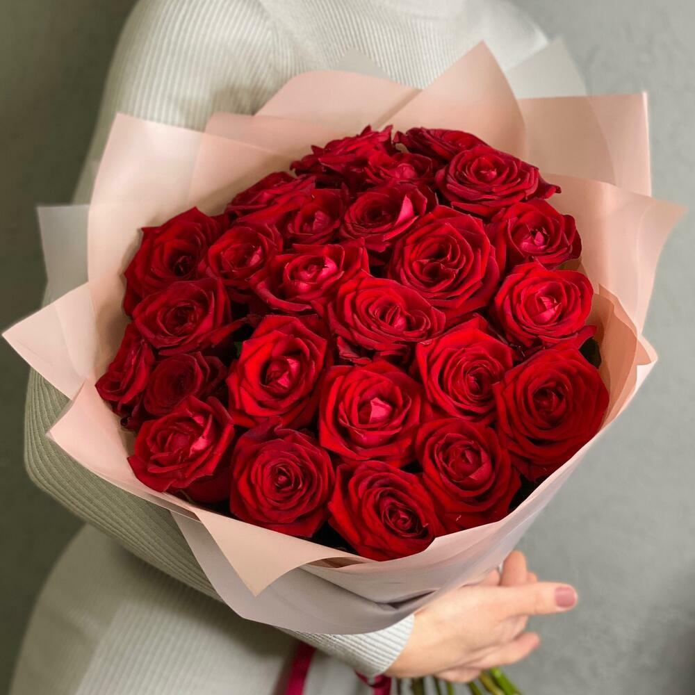 Букет 25 красных роз