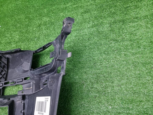 Кронштейн ПТФ правый BMW 5er G30 (20-23) M-paket