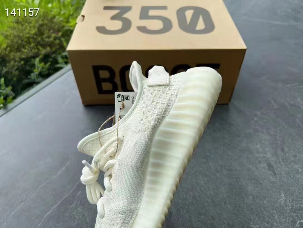 Кроссовки Adidas Yeezy Boost 350