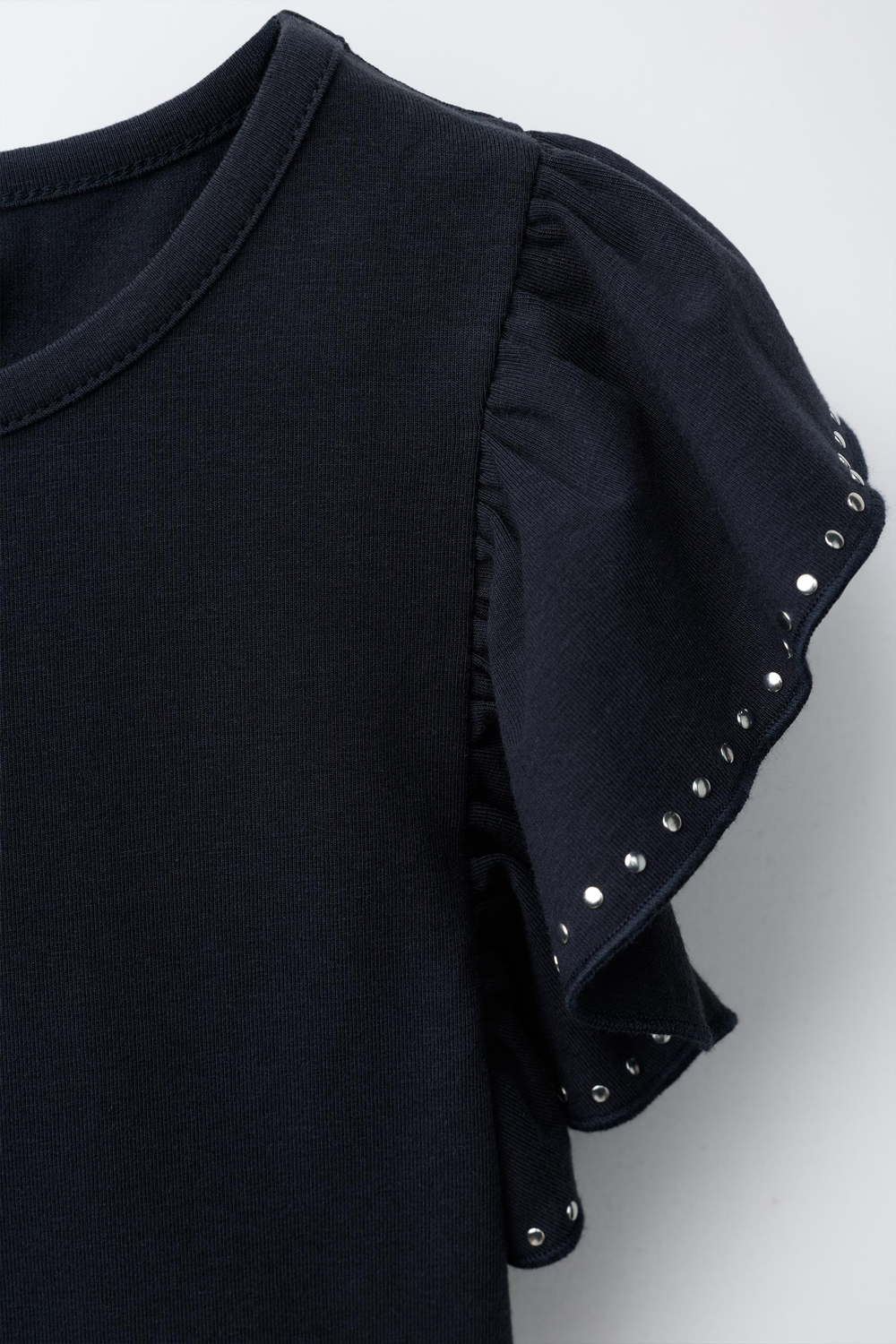 ZARA БОДИ С ВОЛАНОМ И ЗАКЛЕПКАМИ ИЗ МОДАЛА, ТЕМНЫЙ АНТРАЦИТ