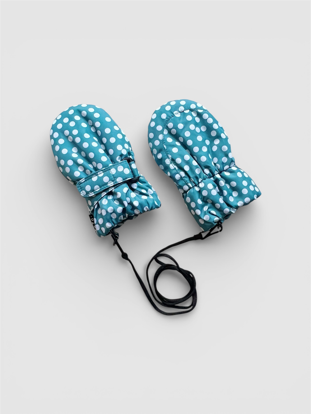 Зимние варежки на липучке (точки на синем)