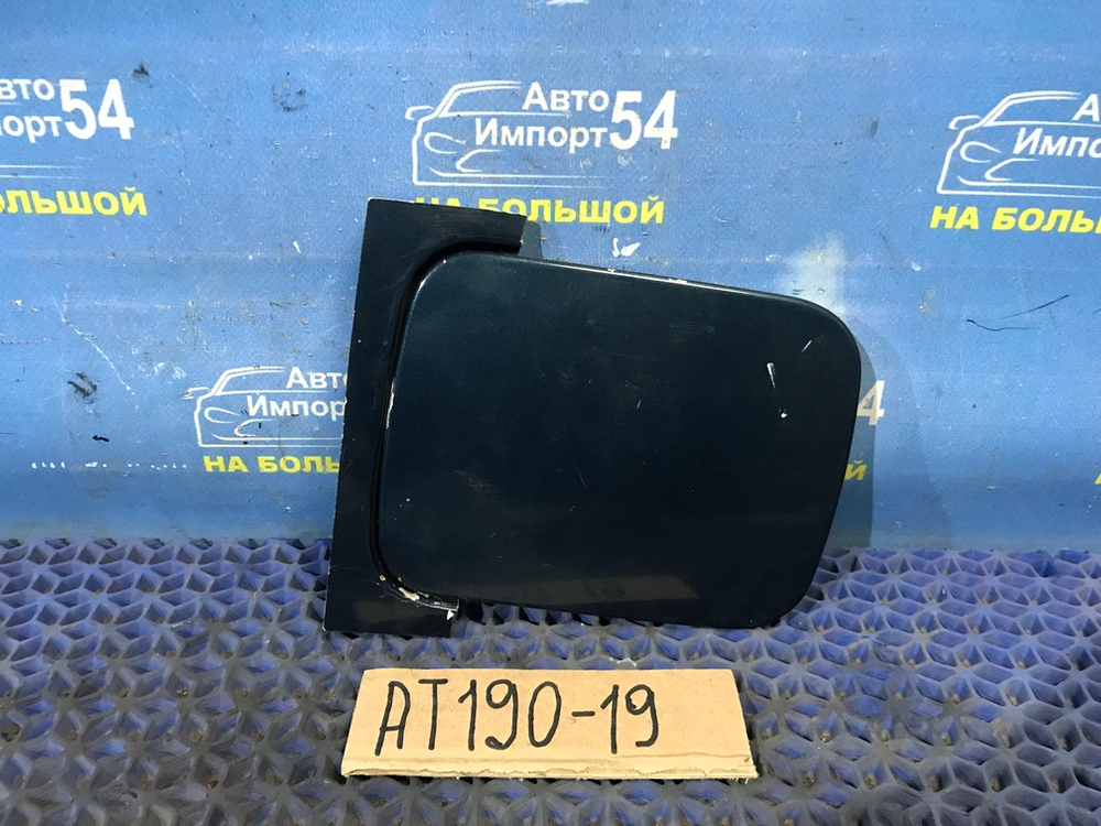 Лючок бензобака TOYOTA CARINA E 1996