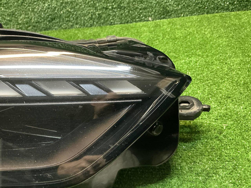 Фара правая Audi A5 2 8W (2019-2025) Laser