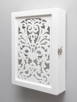 Ключница настенная в прихожую закрытая