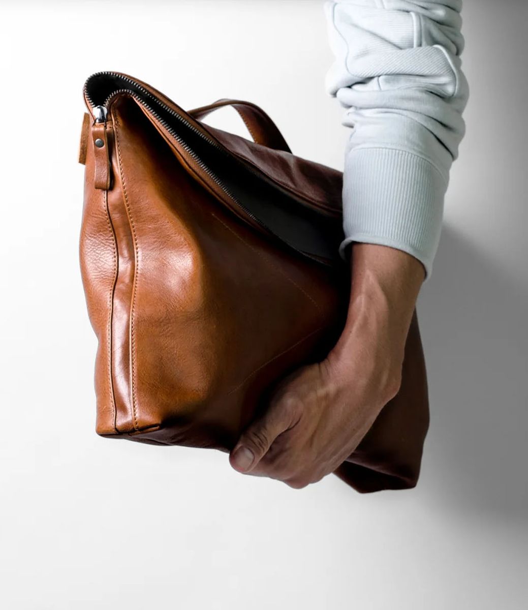 Hard Graft Laidback Classic — наплечная сумка