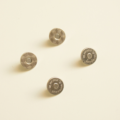 Магнитная кнопка тонкая, с рисунком, диаметр 14 мм, серебро