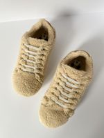 Меховые кроссовки Moaconcept, 32