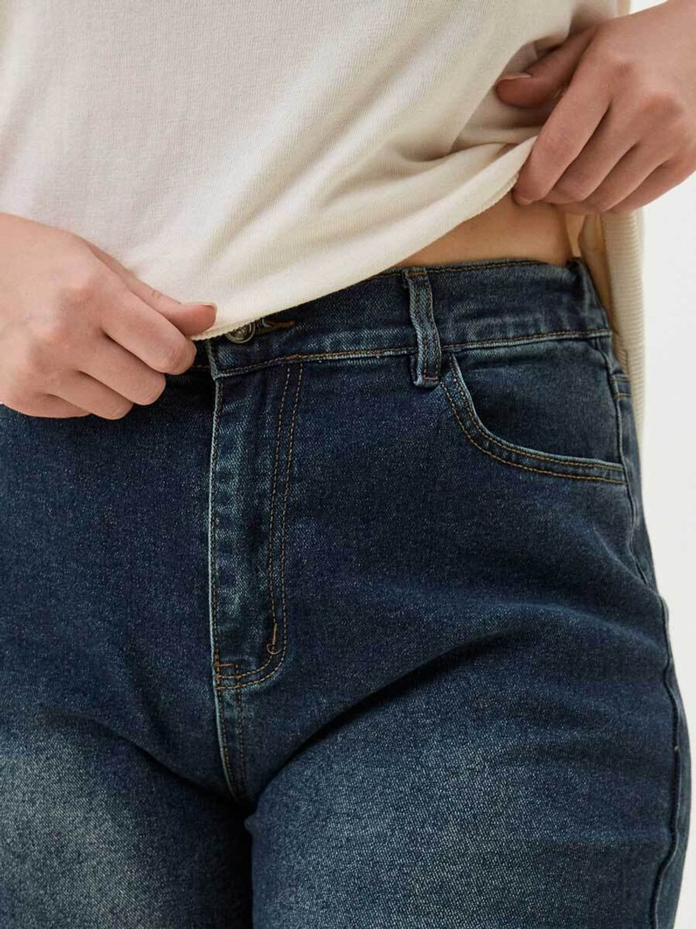 Джинсы больших размеров на молнии