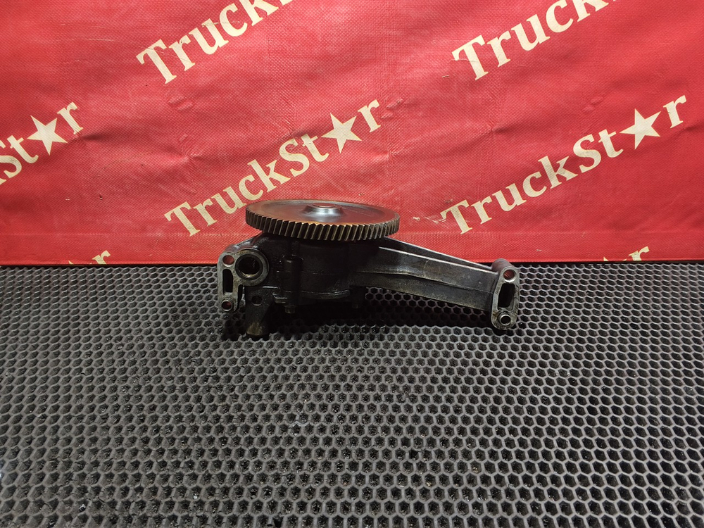 Насос масляный