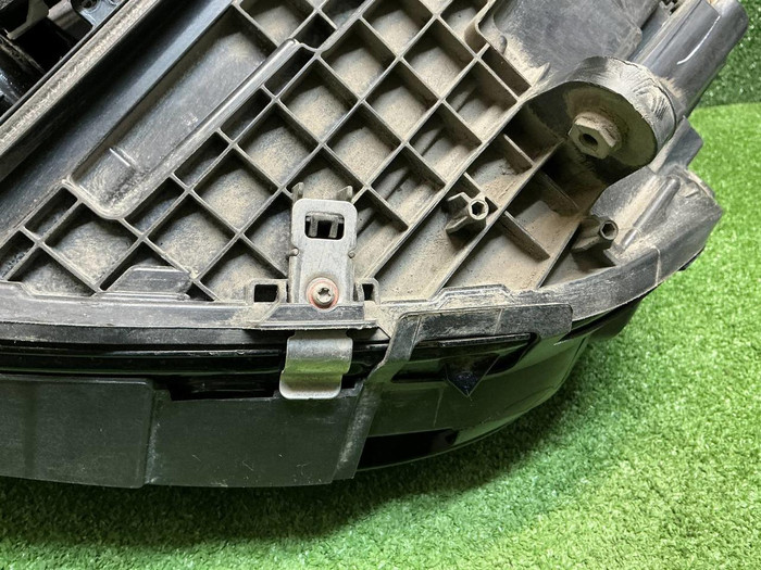 Фара правая Mercedes GLE V167 (2018-2024) LED