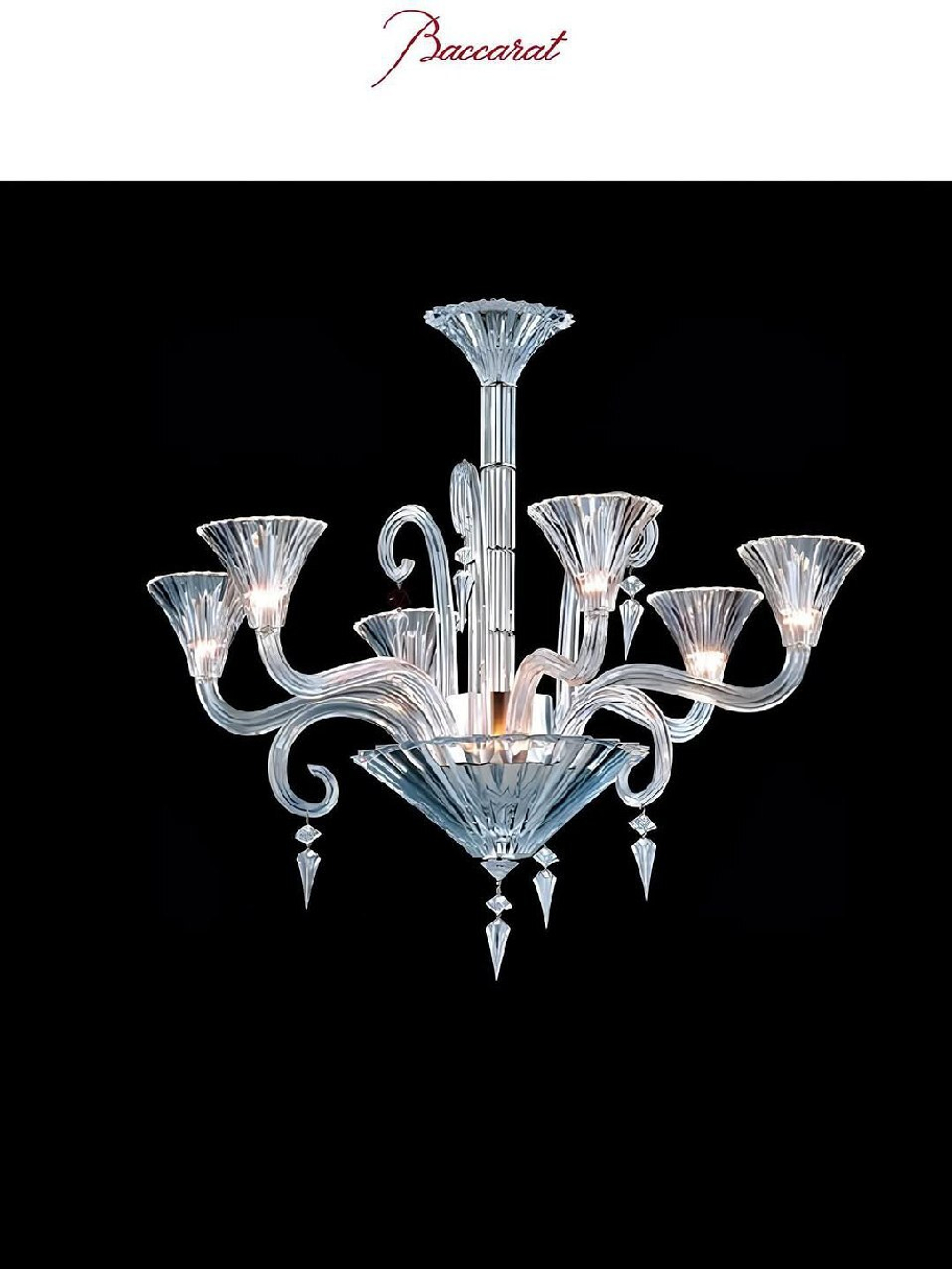 Элегантная хрустальная люстра Baccarat