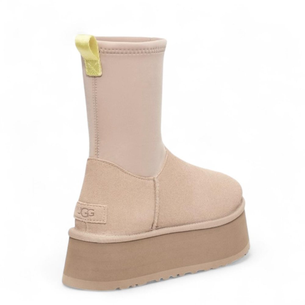Ugg Classic Platform Dipper Boot - Sand