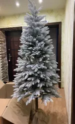 заснеженная елка на ножке Иветта