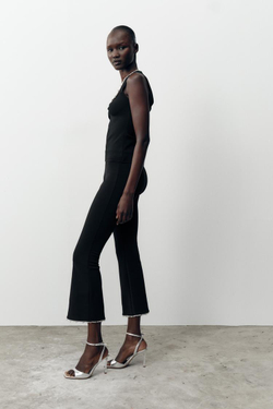 ZARA ЭЛАСТИЧНЫЙ ТОП С МЕТАЛЛИЗИРОВАННОЙ НИТЬЮ, ЧЕРНЫЙ