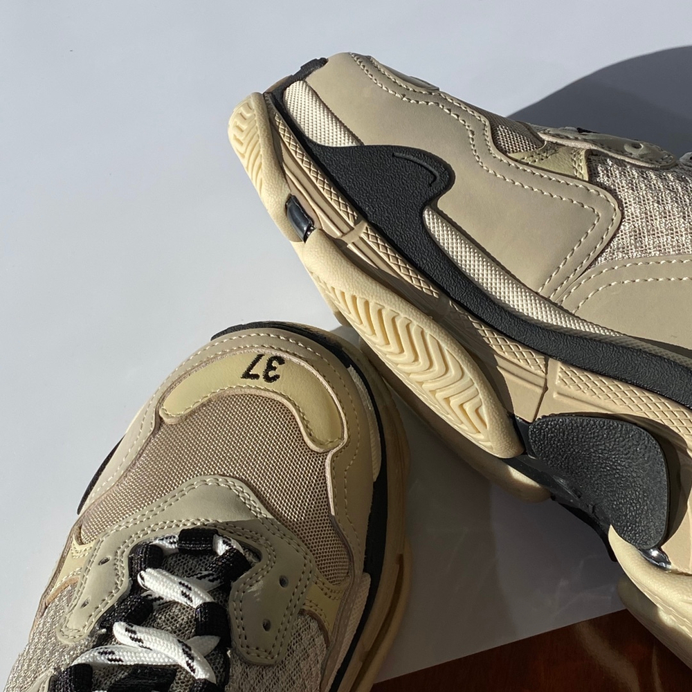 Balenciaga Triple S