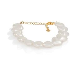 Браслет с перламутровыми бусинами в форме Сердец